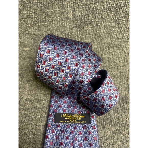 Brooks Brothers Irregular Silk Necktie. Blue Red Men's Tie - Picture 4 of 5